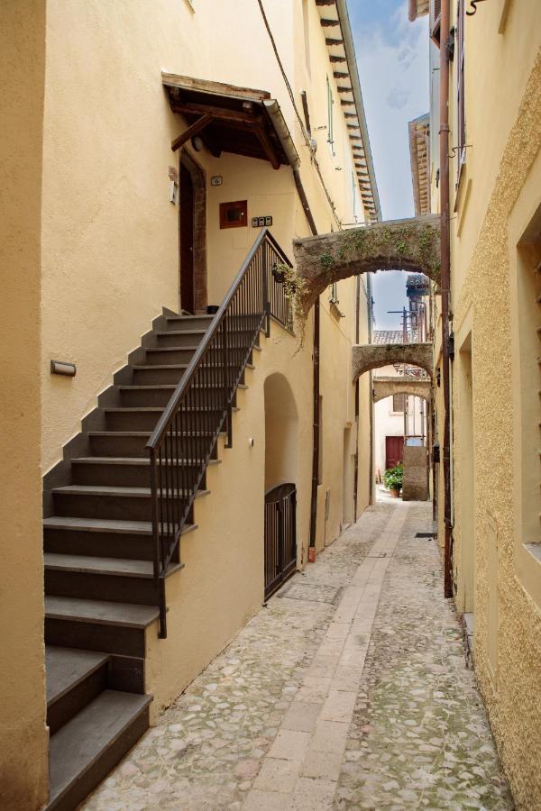Nera Apartments SantʼAnatolia di Narco Exterior foto